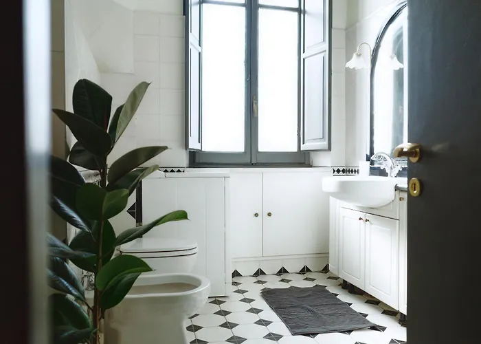 Apartment Stylish Flat For Up To 5 People - 200m From Metro Sangiovanni Rom