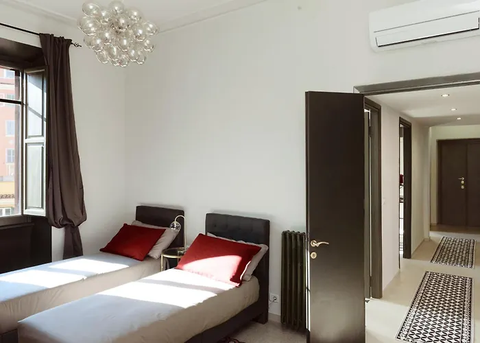 Apartment Stylish Flat For Up To 5 People - 200m From Metro Sangiovanni Rom